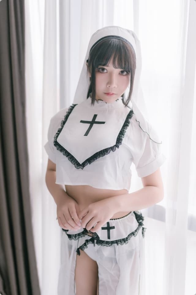 纯白修女[42P] 写真集