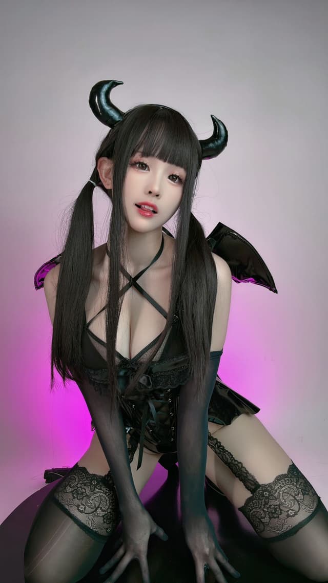 mikoの蛇蝎魅魔 写真集