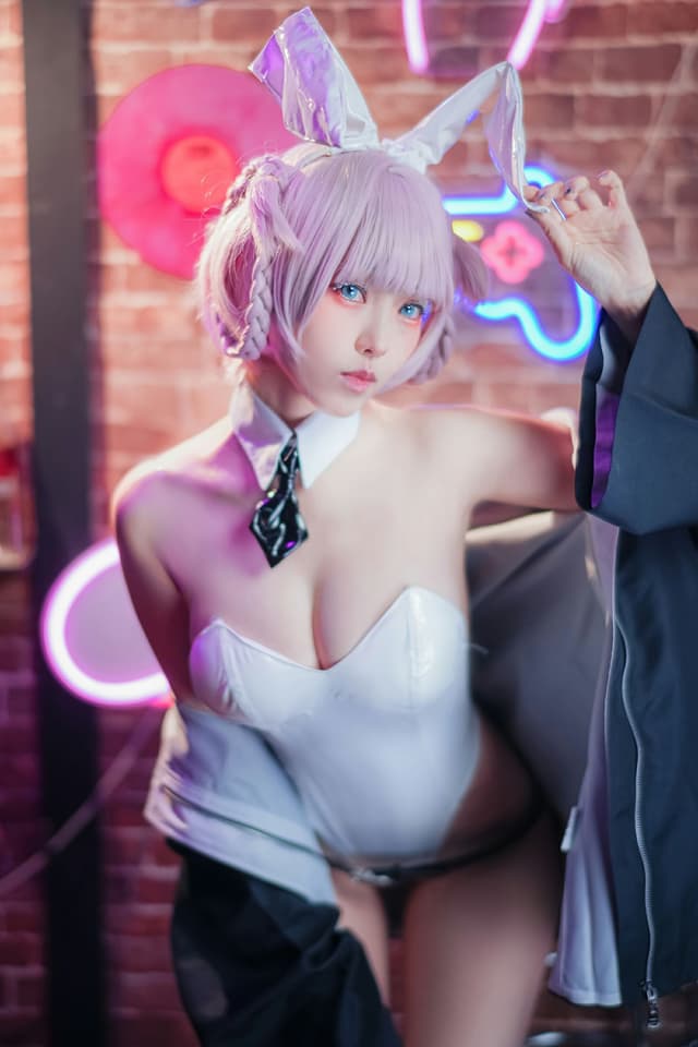 Nazuna (Bunny & Night) 写真集