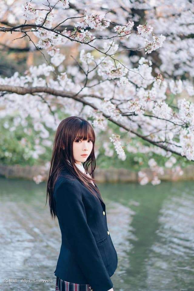 SPRING [54P] 写真集
