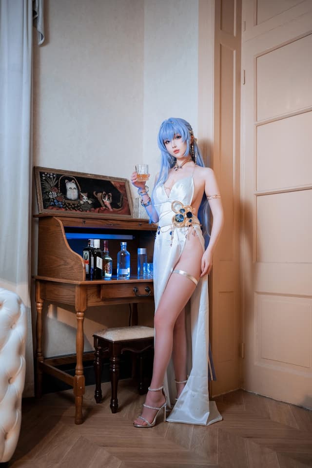 海伦礼服